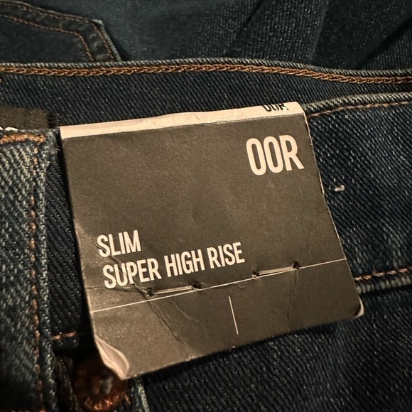 Express NWT Slim Super High Rise Distressed Ripped Knees Jeans - Picture 7 of 7